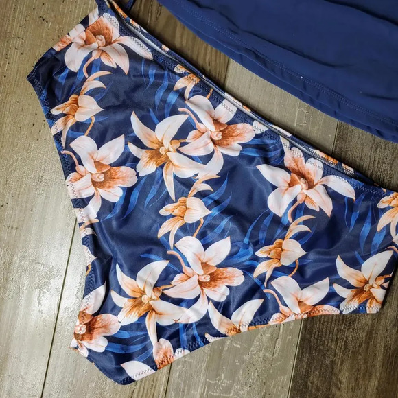 NWT Beachsissi Tummy Control Ruffle Shoulder Printed Tankini Set Size Large Blue - Picture 13 of 15